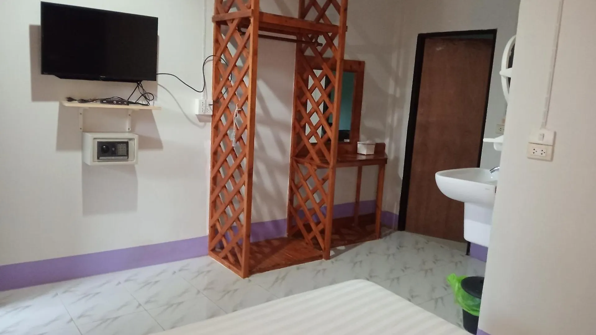 Lanta Beautiful Beach House Ko Lanta 0*,  泰国