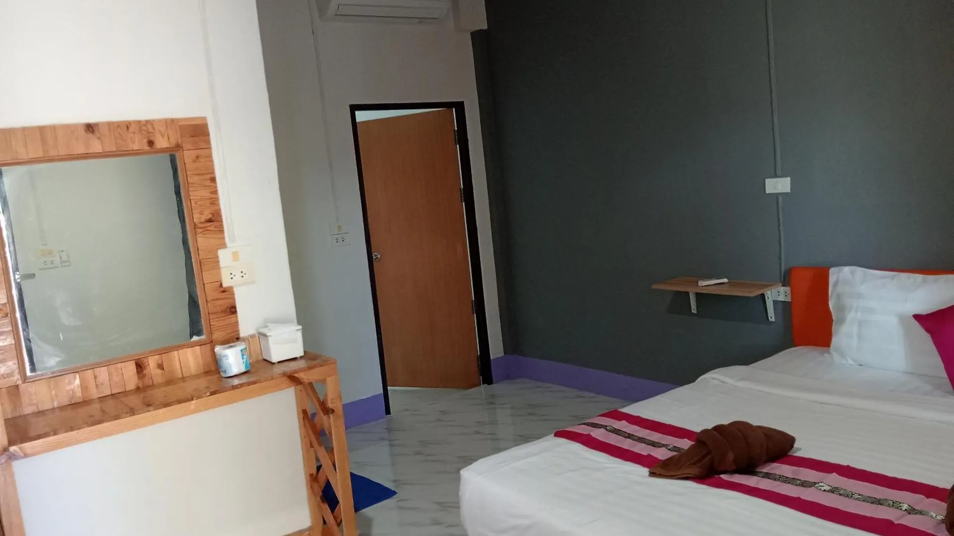 Lanta Beautiful Beach House Koh Lanta Guest house