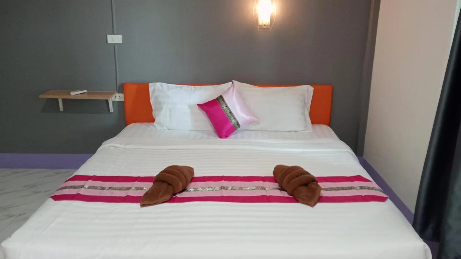 Lanta Beautiful Beach House Koh Lanta Guest house