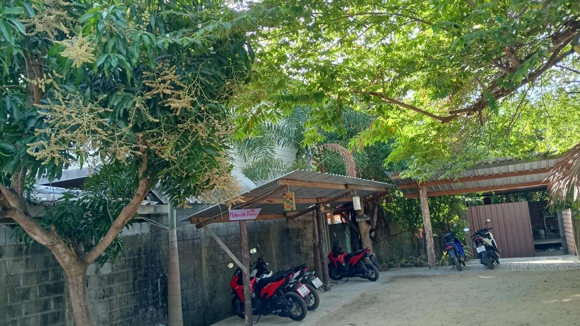 Lanta Beautiful Beach House Koh Lanta 0*,  Thailand